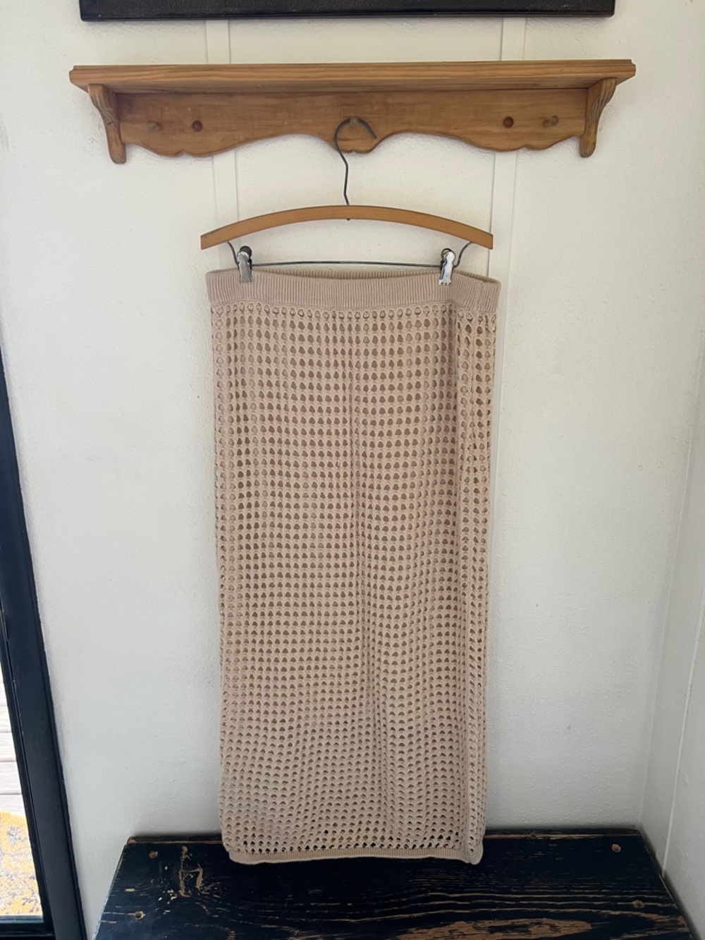 Steve Madden cream cricket midi length skirt straight fit size large